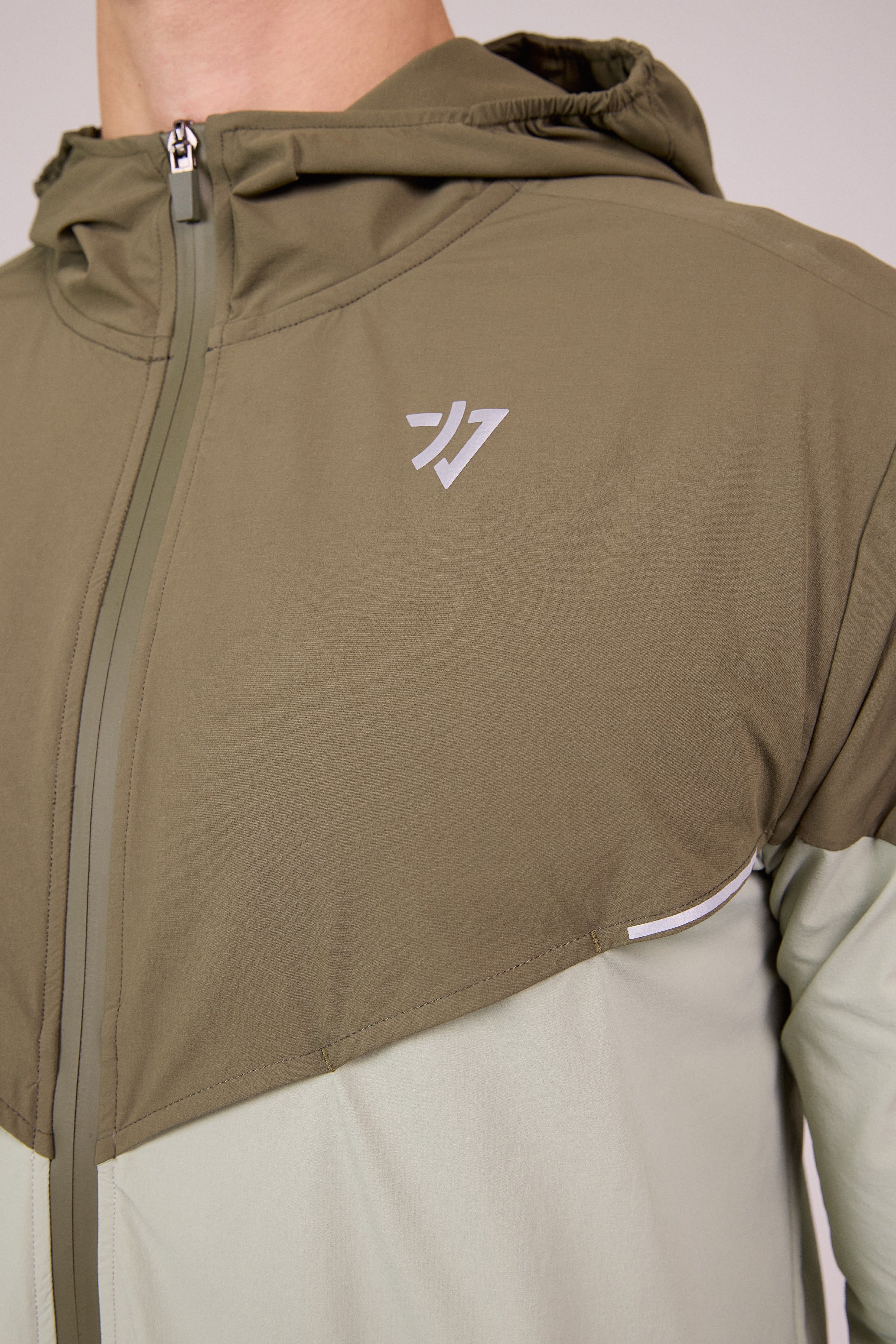 Shōri Tech Windbreaker Sage/Olive