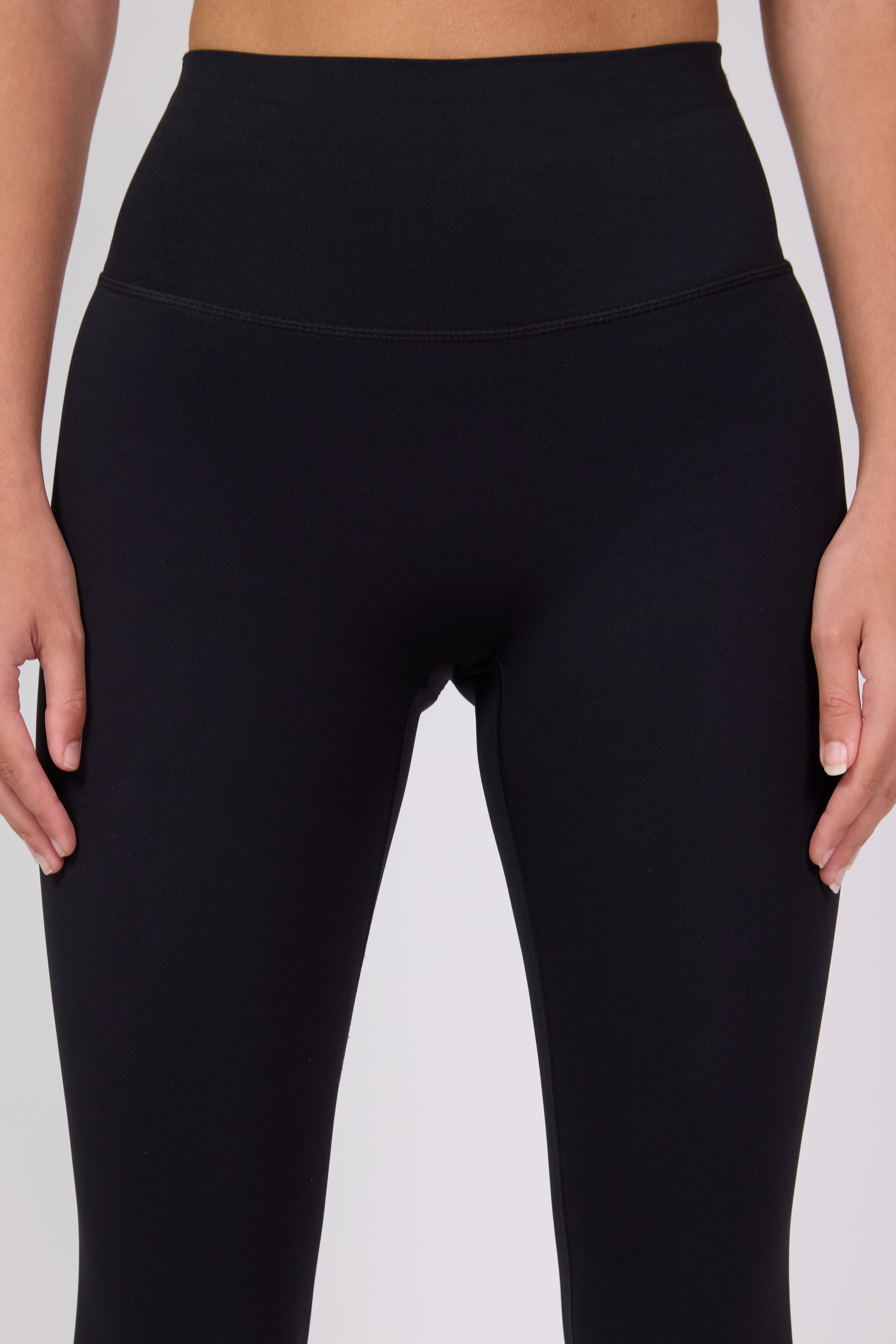 Taikei Leggings Black