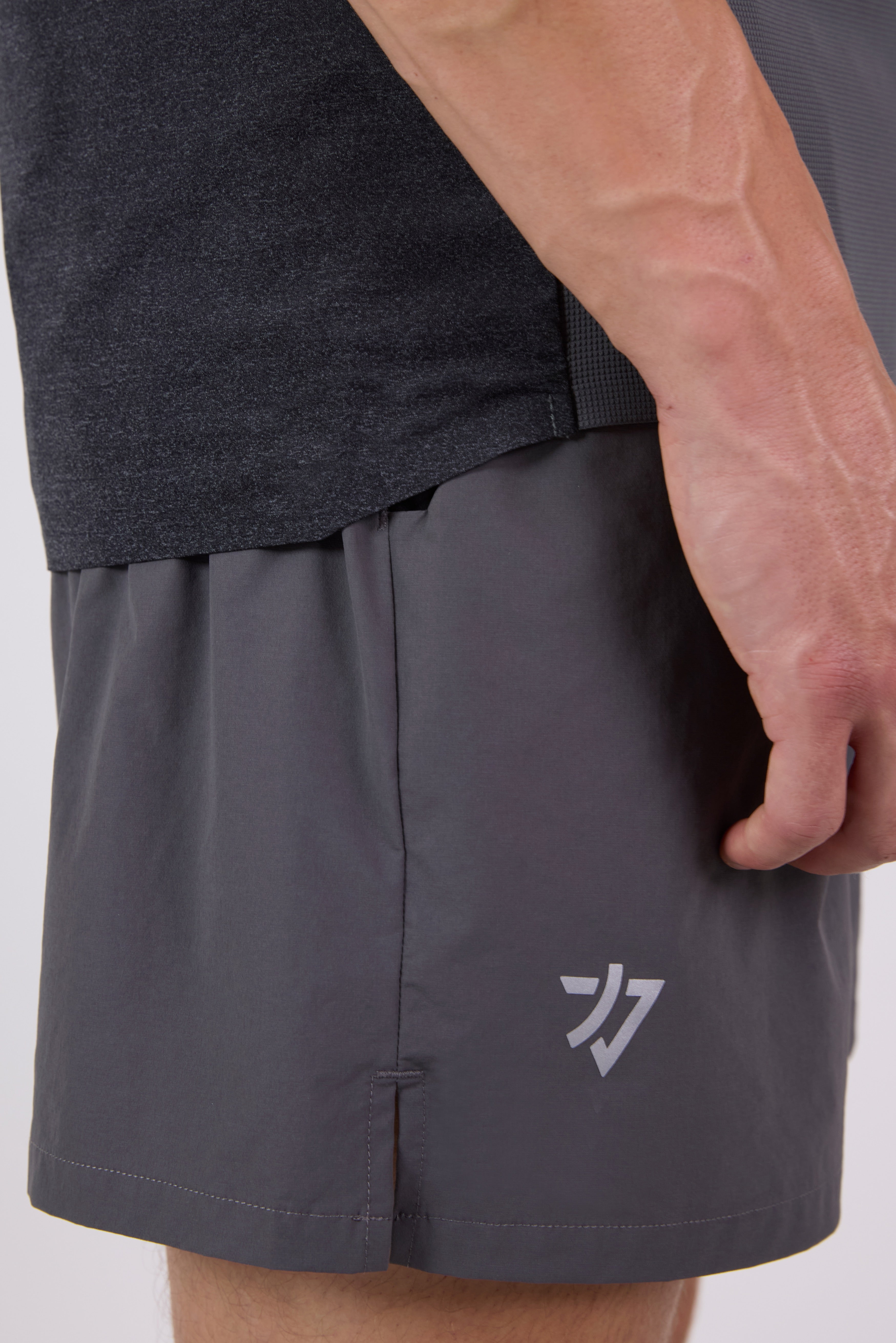 Renshū Shorts Grey / Black