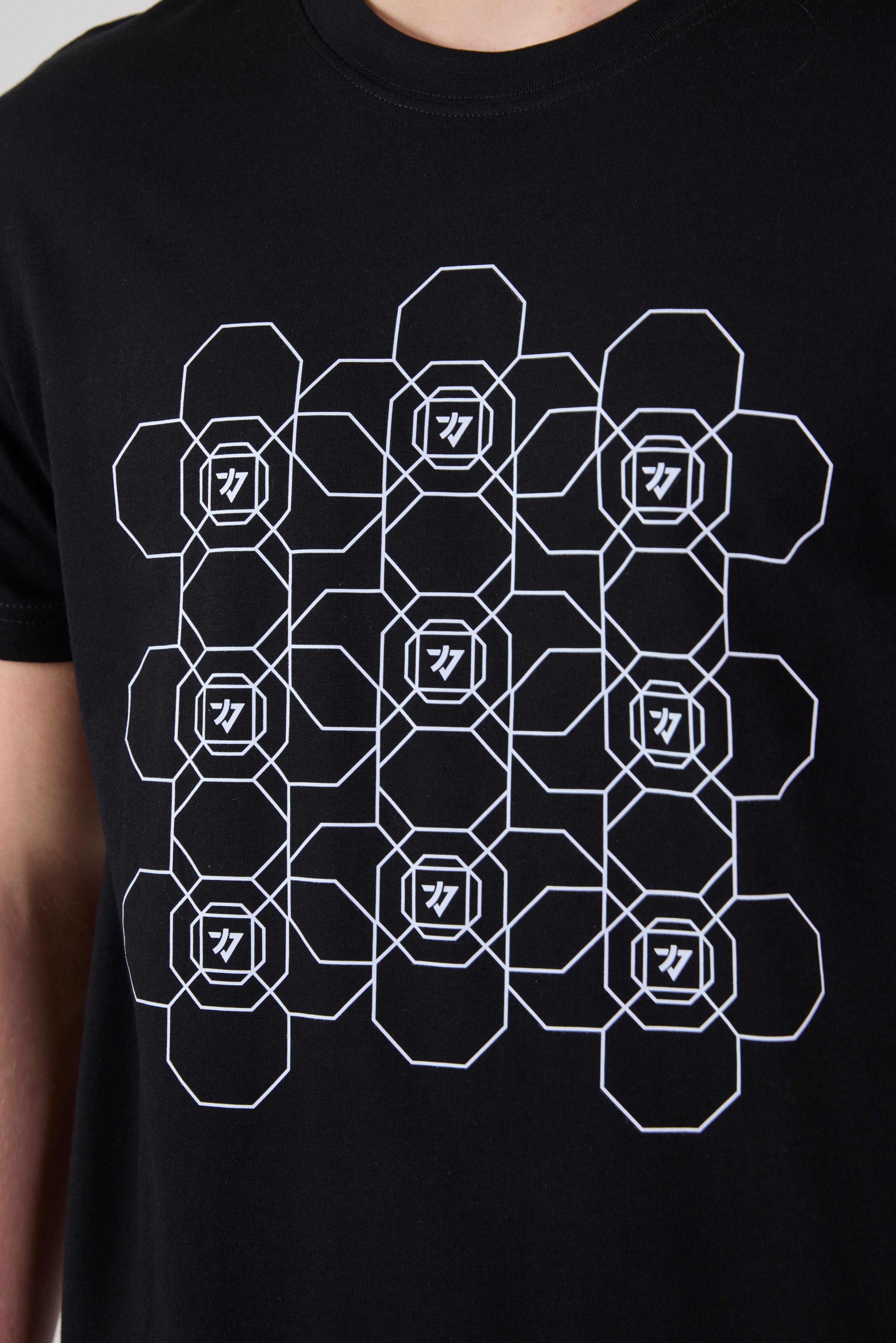 Normal Fit Geo T-Shirt Black